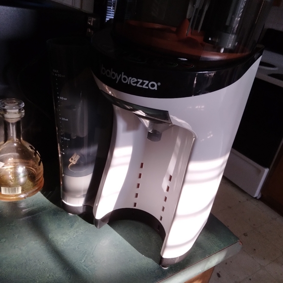 Baby breeze bottlemaker